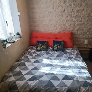 Appartement Studio Idéalement Placé, Calanques Et Centre